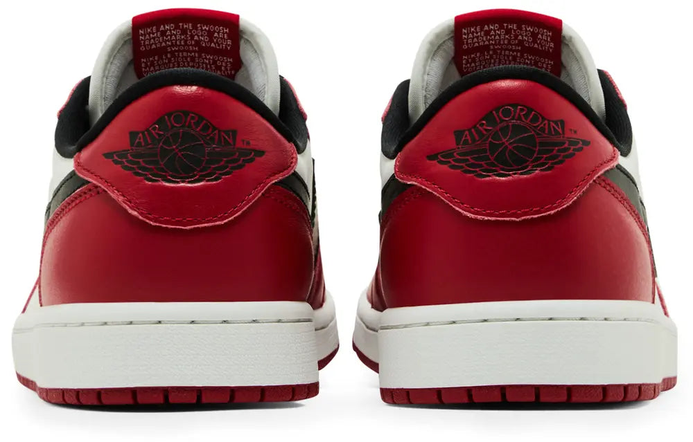 Air Jordan 1 Retro Low OG 'Chicago' 2025