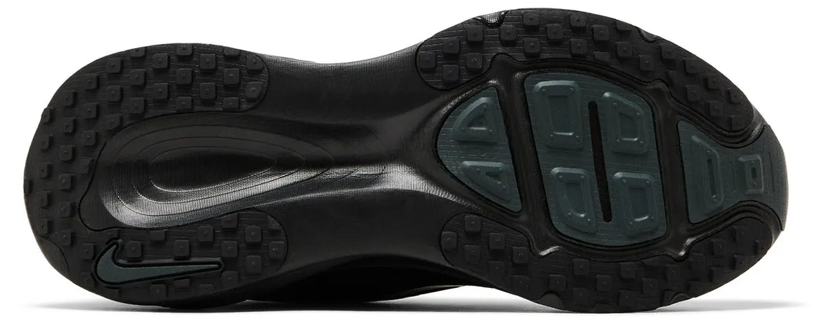 Nike Vomero 18 'Triple Black